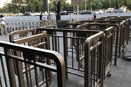 青岛定做公路防护栏多少钱